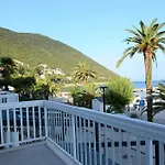 Casa de hóspedes Aurora 3*