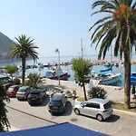 Aurora Casa de hóspedes Trpanj