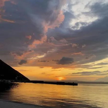 Aurora Guest house 3*