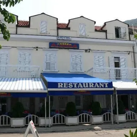 Aurora Guest house 3*